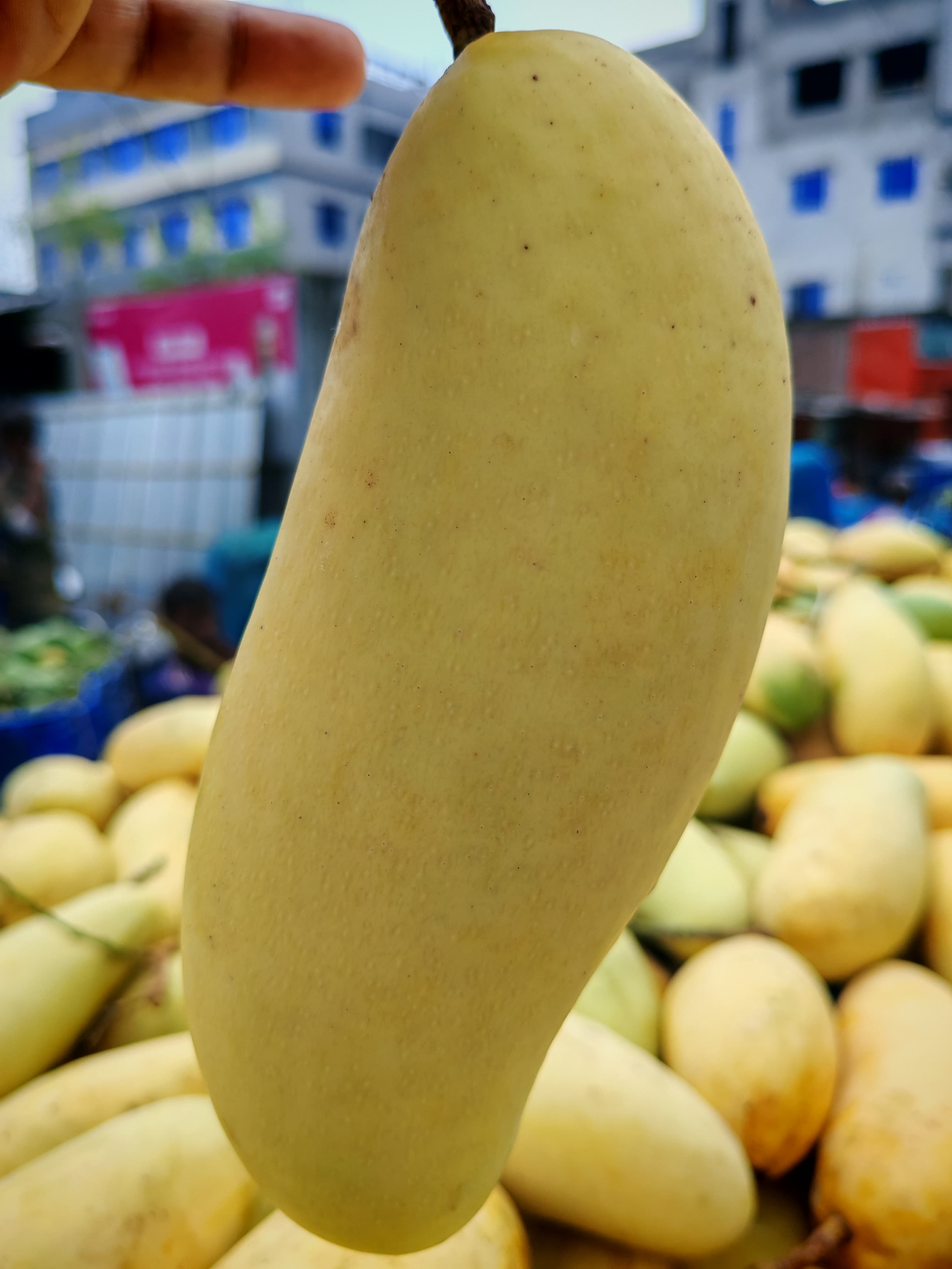 Banana (ব্যানানা আম)